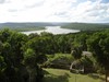 Lago Yaxh&aacute;
Fotograf&iacute;a de Jos&eacute; M. Hosttas