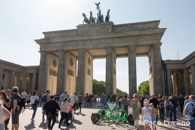 Puerta de Brandenburgo, Berlín. Imágenes por satélite