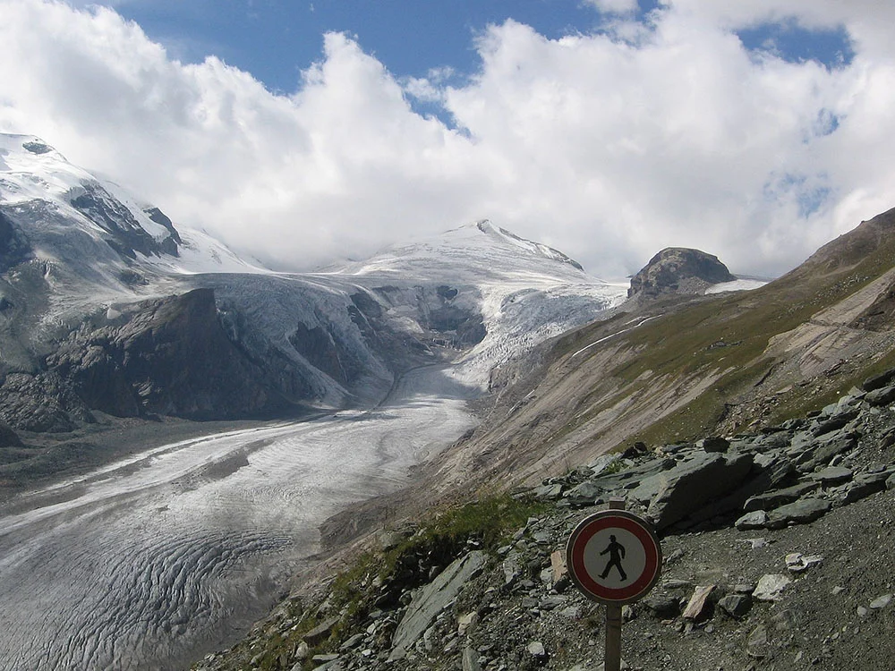 Austria, glaciar Pasterze. Imágenes por satélite