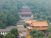 Hangzhou: templo budista visto desde la pagoda Leifeng