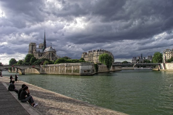 Paris, Francia. Imágenes por satélite