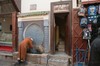 Fez: fuente y hotel en la medina