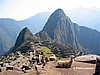 Machu Picchu.
Una llama posando para los visitantes.
