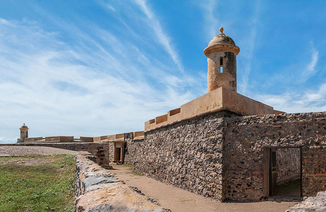 Castillo de San Carlos de la Barra. Imágenes por satélite